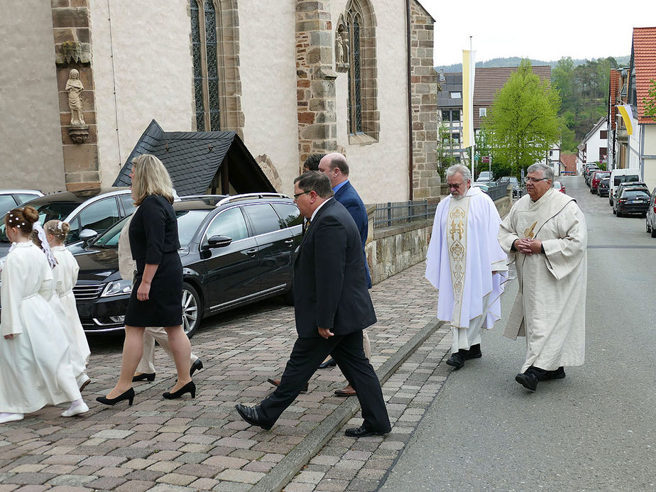 Feier der 1. Heiligen Kommunion in Sankt Crescentius (Foto: Karl-Franz Thiede)